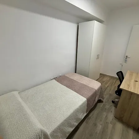 Tuanfitrion Ii Apartament *
